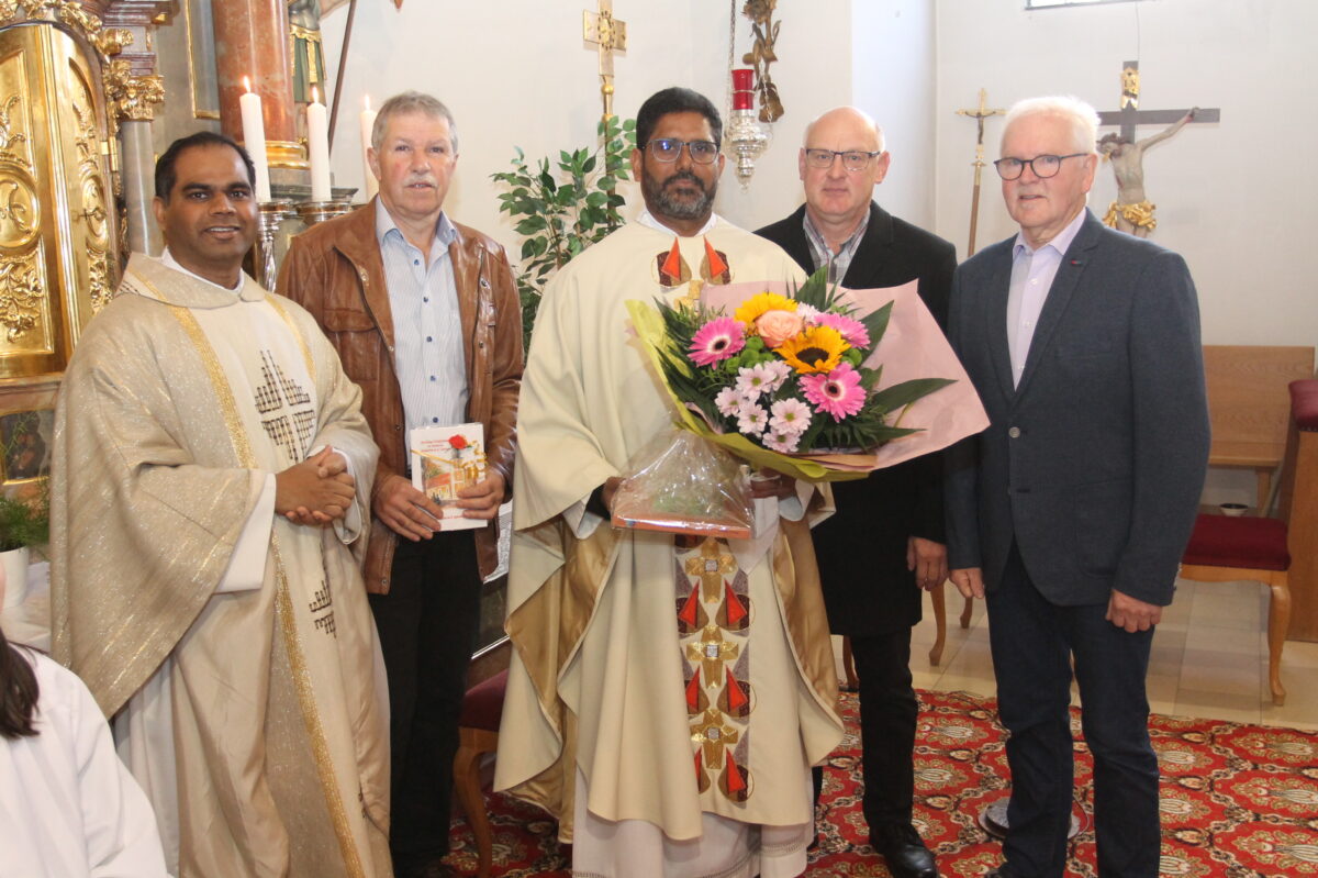 Neuer Pfarrvikar herzlich in Oberpfalz willkommen geheißen