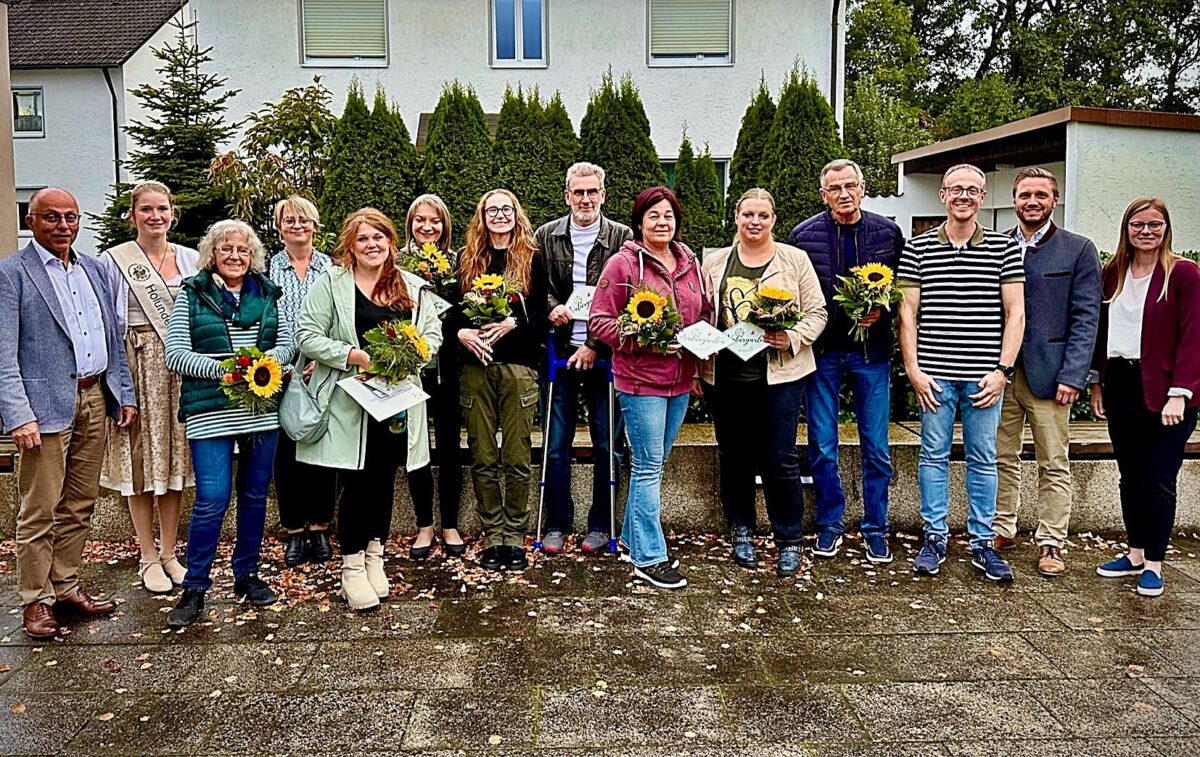 Schirmitz fördert Artenvielfalt durch „Bayern blüht“-Gärten
