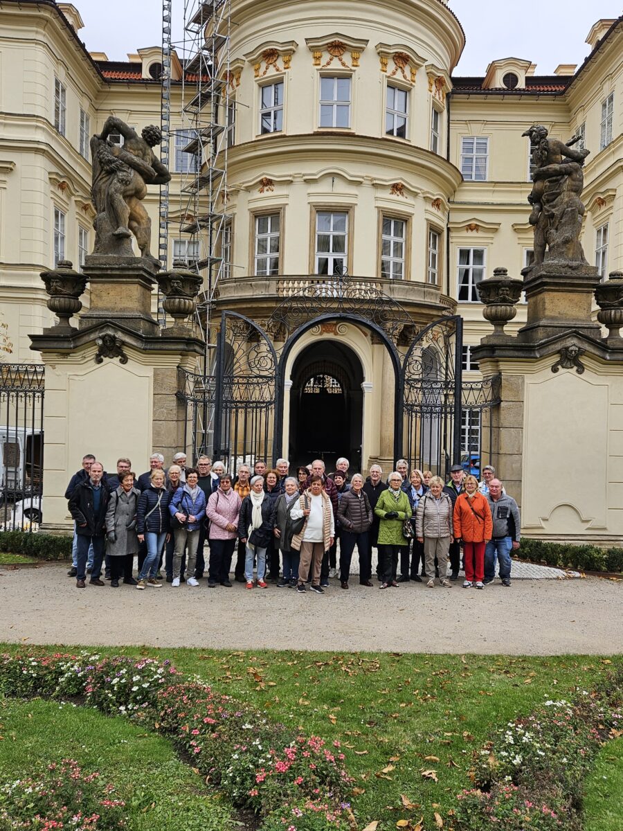 Weidener erkunden Prags historische Spuren und Partnerschaften