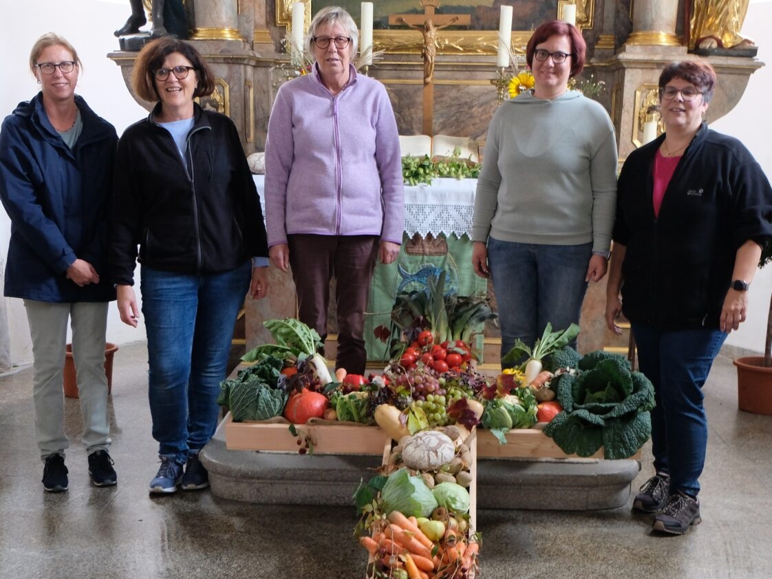 Flossenbürg feiert Erntedank mit Gemeinschaft und Kreativität