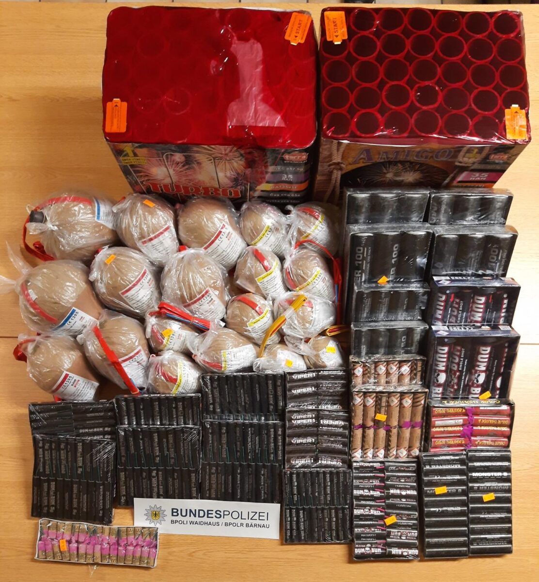 Bundespolizei stoppt Pyrotechnik-Schmuggel