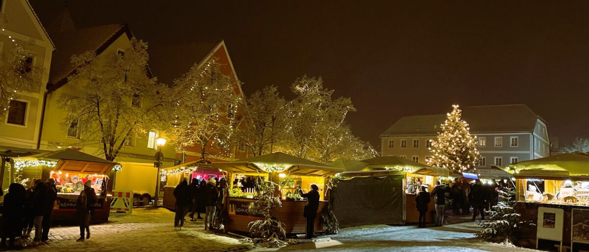 Adventsmarkt in Burglengenfeld lockt mit Lichterzauber
