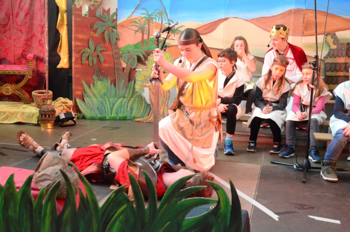 „König David“-Musical feiert Premiere im Pfarrheim St. Josef