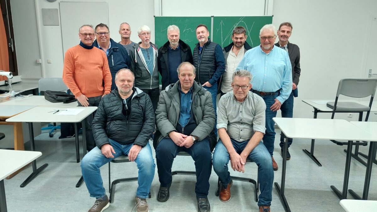 Ehemalige Realschüler feiern nach 45 Jahren