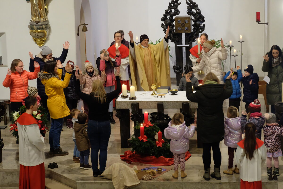 Etzenrichter Kindergarten St. Nikolaus feierte 50 Jähriges