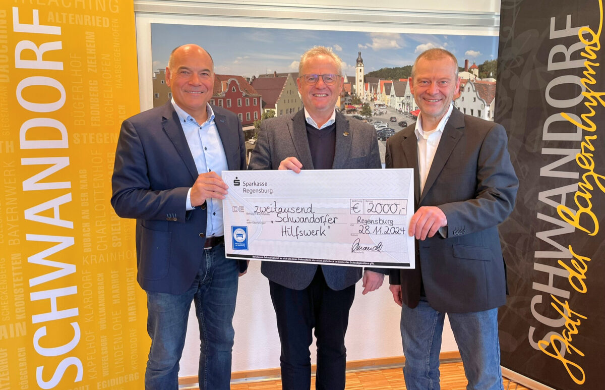 Kfz-Innung spendet 2.000 Euro an Schwandorfer Hilfswerk