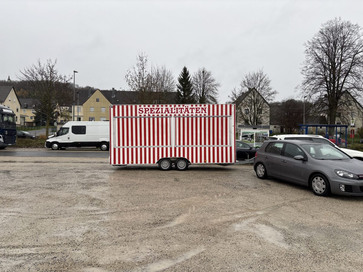 Kirmes-Anhänger in Sulzbach-Rosenberg gestohlen