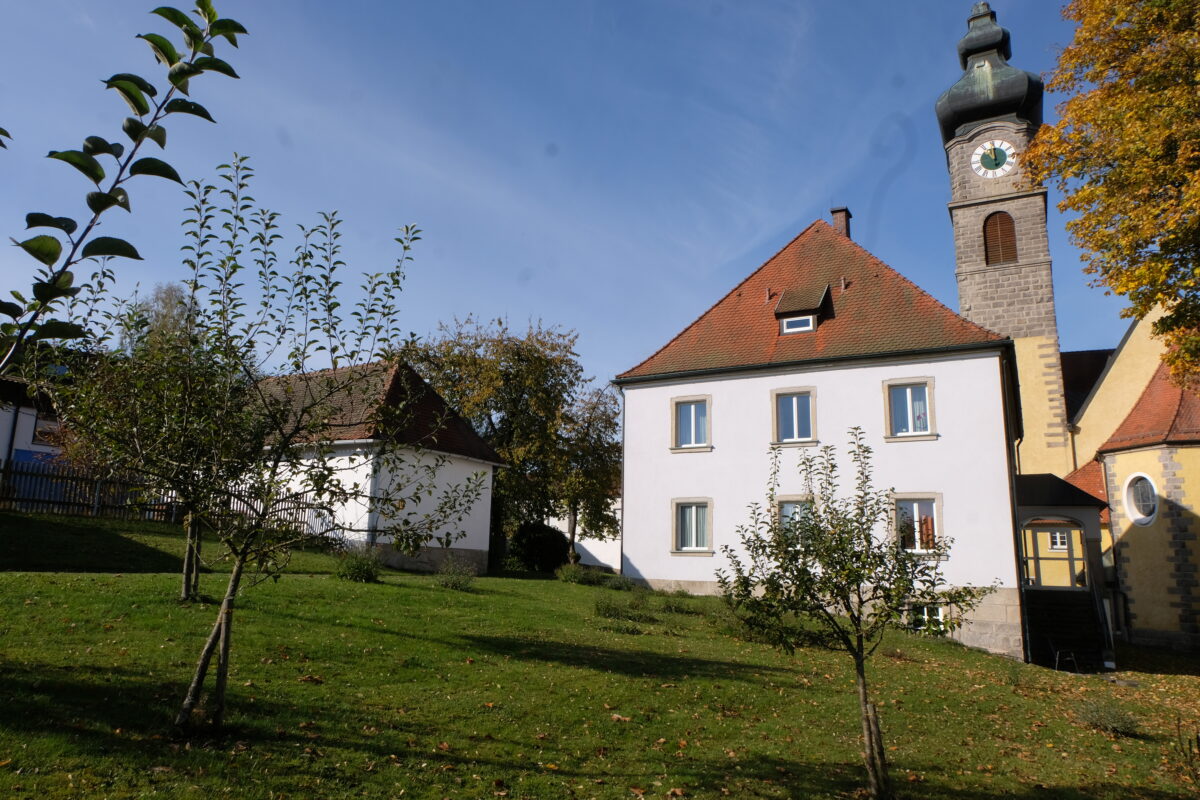 Pfarrhof verliert historisches Nebengebäude
