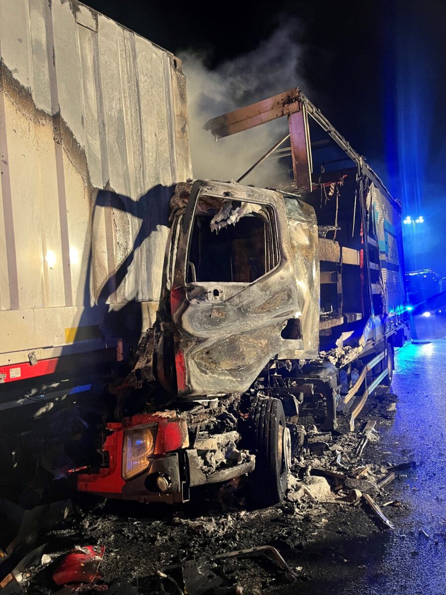 Schwerer Lkw-Unfall sorgt für Vollsperrung auf A6