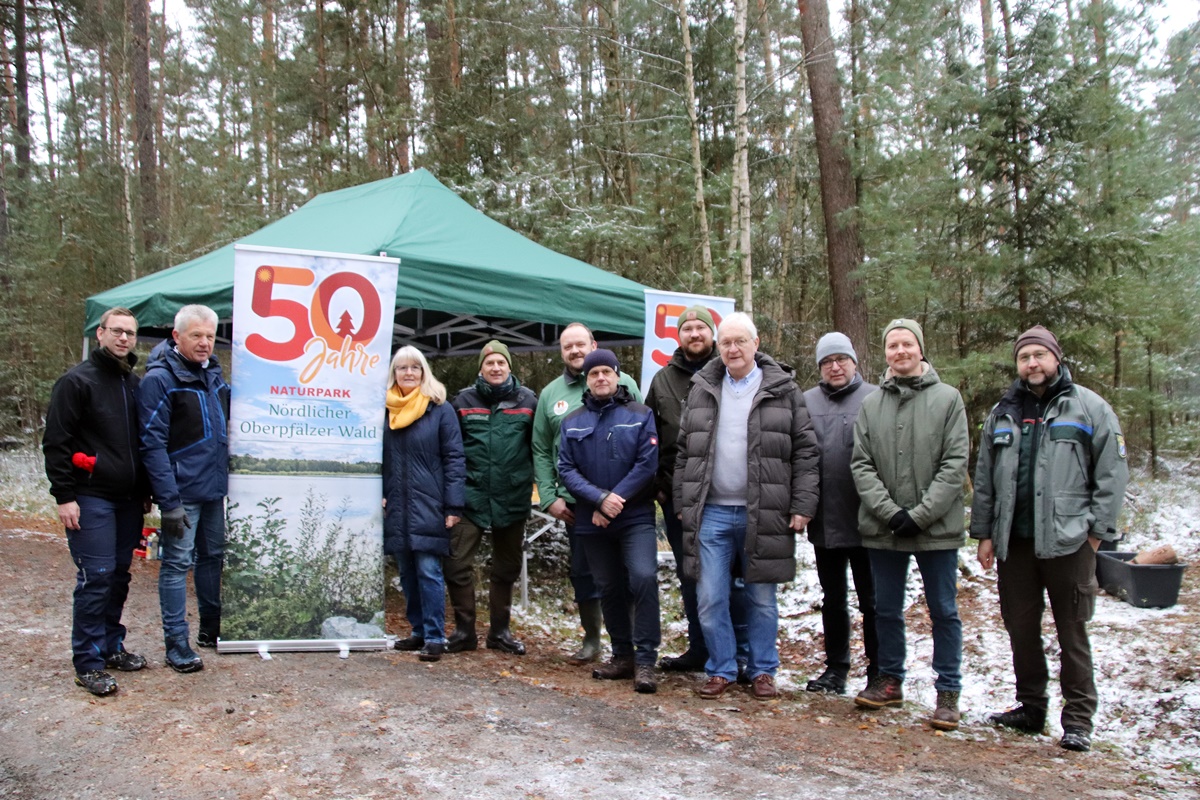 Nachhaltiger Auftakt: Baumpflanzaktion zum 50-jährigen Jubiläum des Naturparks Nördlicher Oberpfälzer Wald