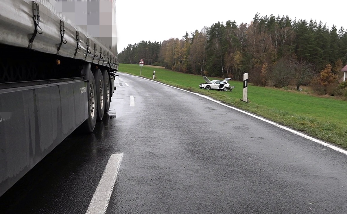 Zusammenstoß mit Lastwagen endet glimpflich