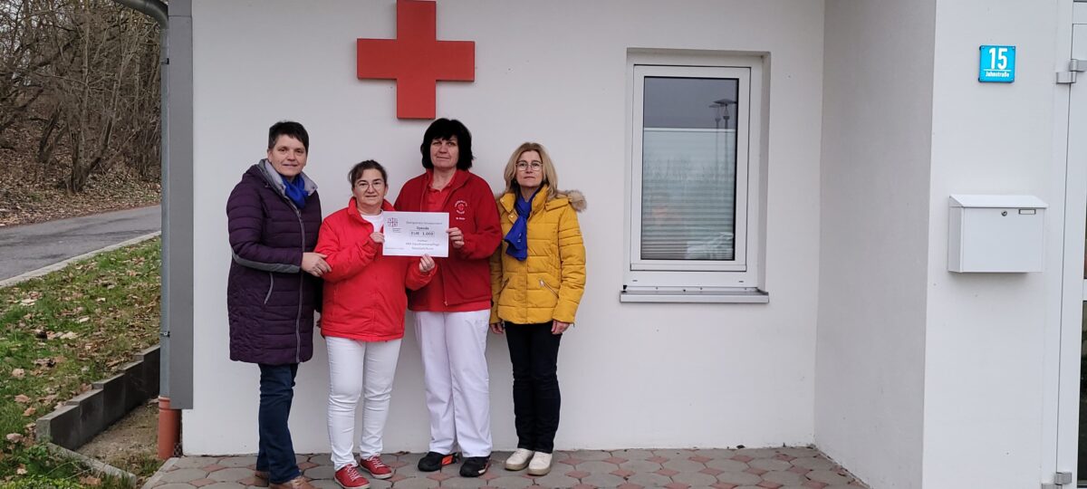 1000 Euro Spende für Neustädter Pflegestation