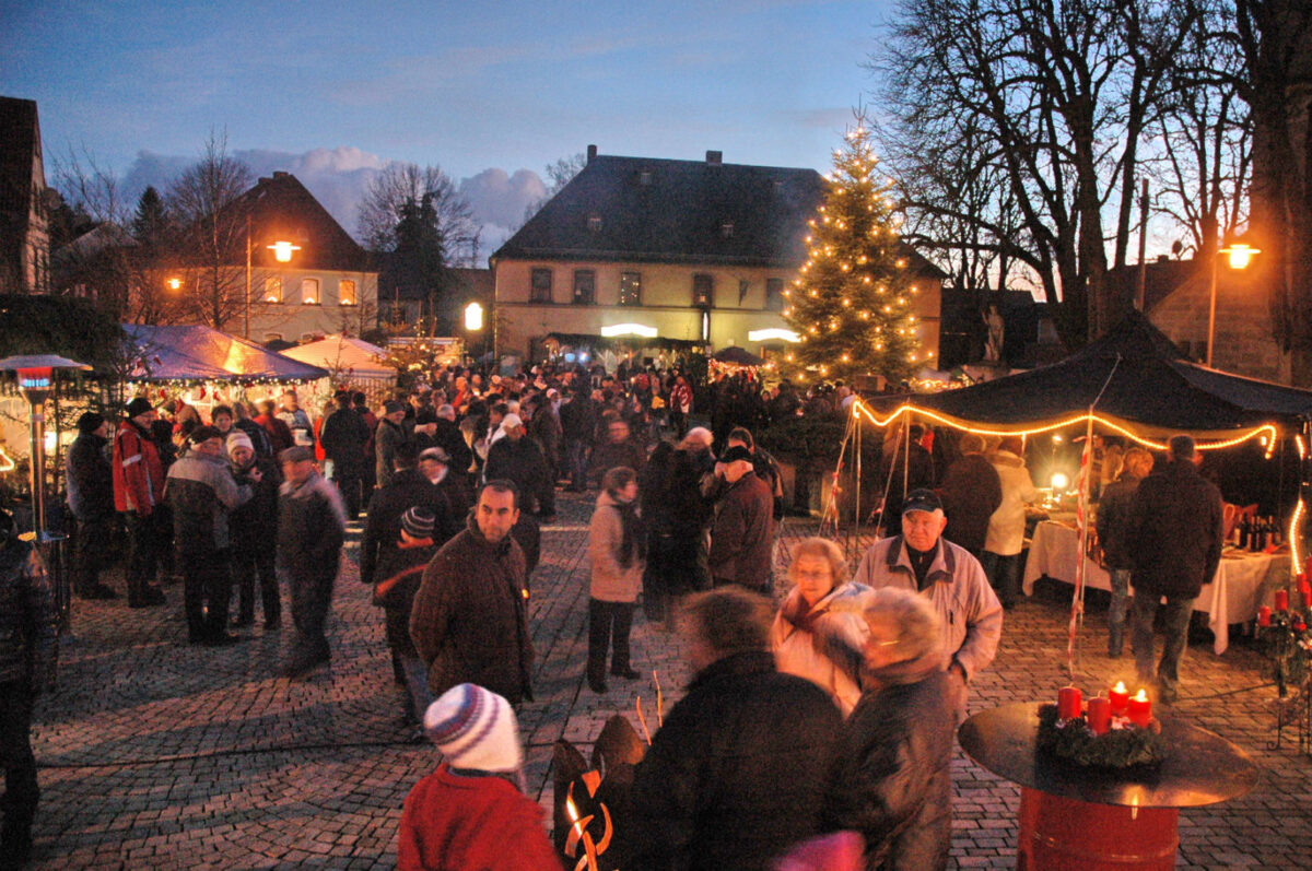 Advent im Dorf: Kirchenlaibach lädt zum Fest