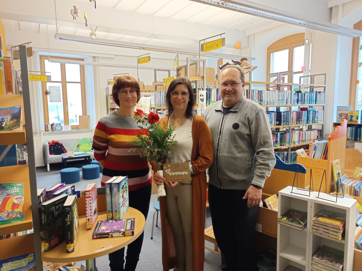 Nach vierzig Jahren in der Bücherei verabschiedet