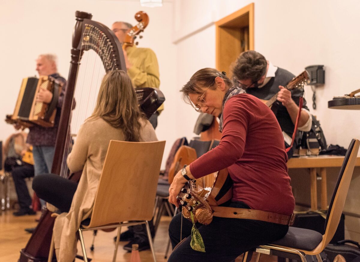 50 Jahre Instrumentenbaukurs in Waldmünchen mit Festabend gefeiert