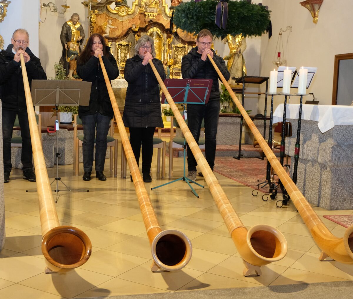 Adventssingen berührt Herzen in Floss