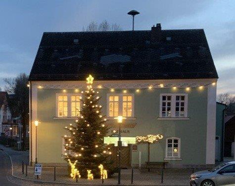 Liebesgeschichte weckt Weihnachtszauber in Schönsee