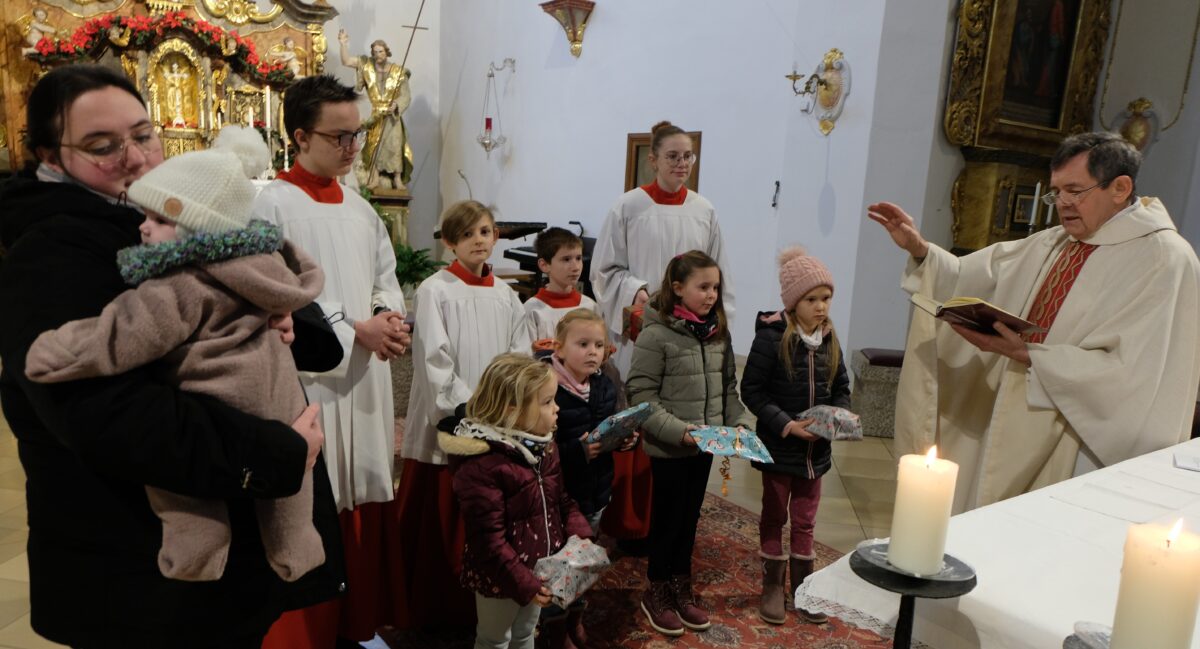 Flosser Kindersegnung fördert Gemeinschaft