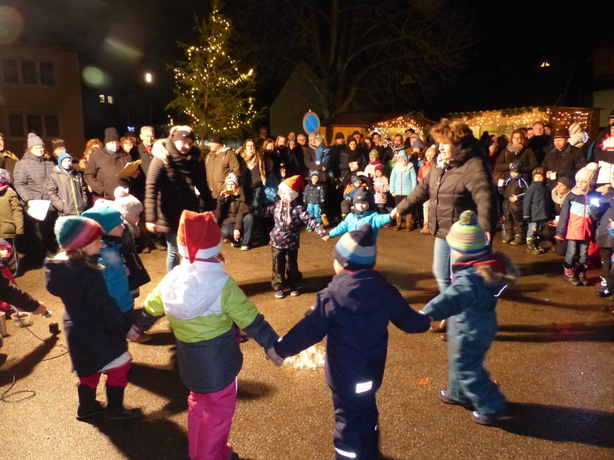 Michldorfer Dorfweihnacht unterstützt Brustkrebsforschung