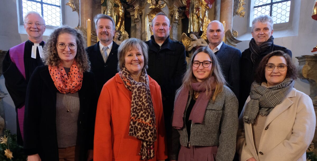 Neuer Kirchenvorstand in Floß feierlich eingeführt