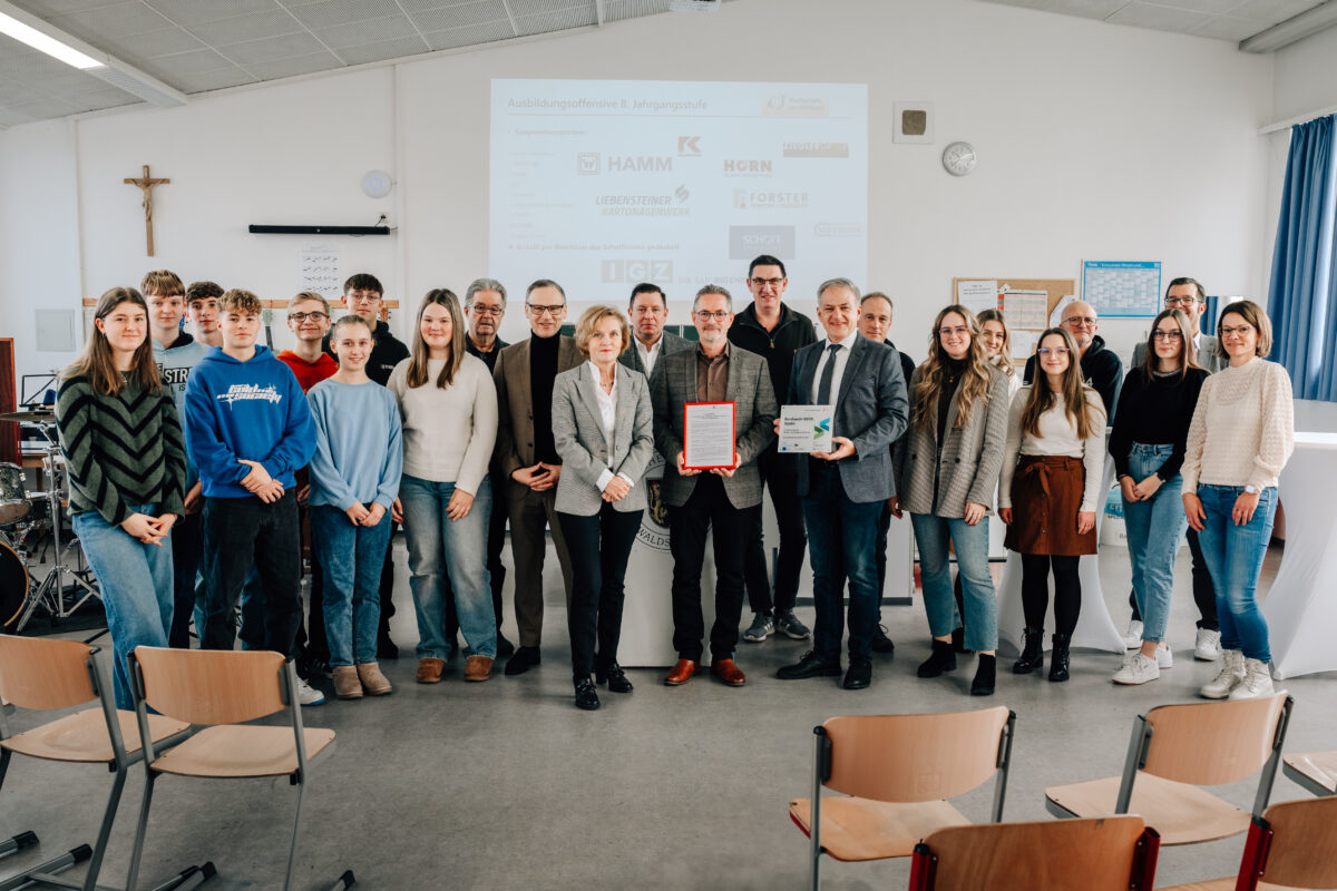 Realschule im Stiftland für Berufsorientierung geehrt