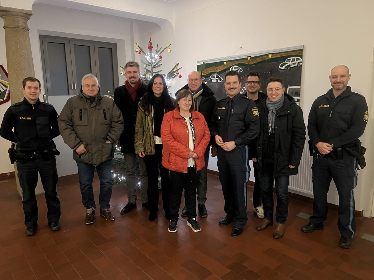 SPD ehrt Einsatzkräfte in Burglengenfeld