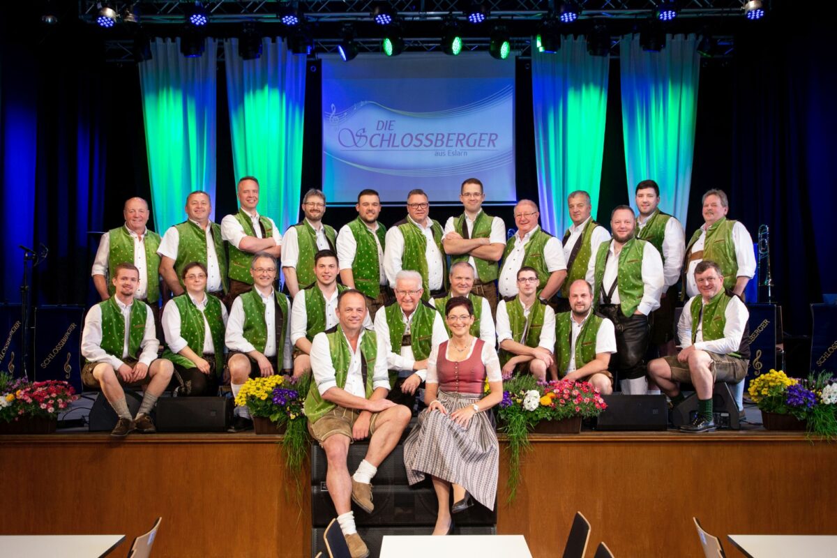 Schlossberger Blaskapelle läutet 2025 mit Musik ein