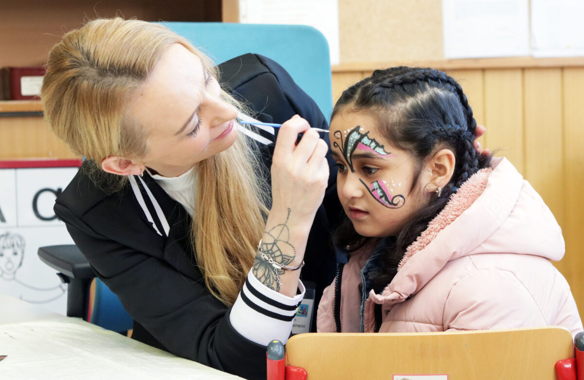 HPZ Irchenrieth: Adventsbasar und Winterfest locken viele Besucher an