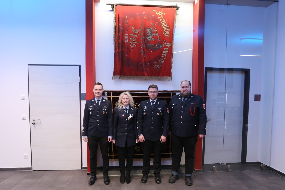 Feuerwehr Floß feiert und wählt Vorstand