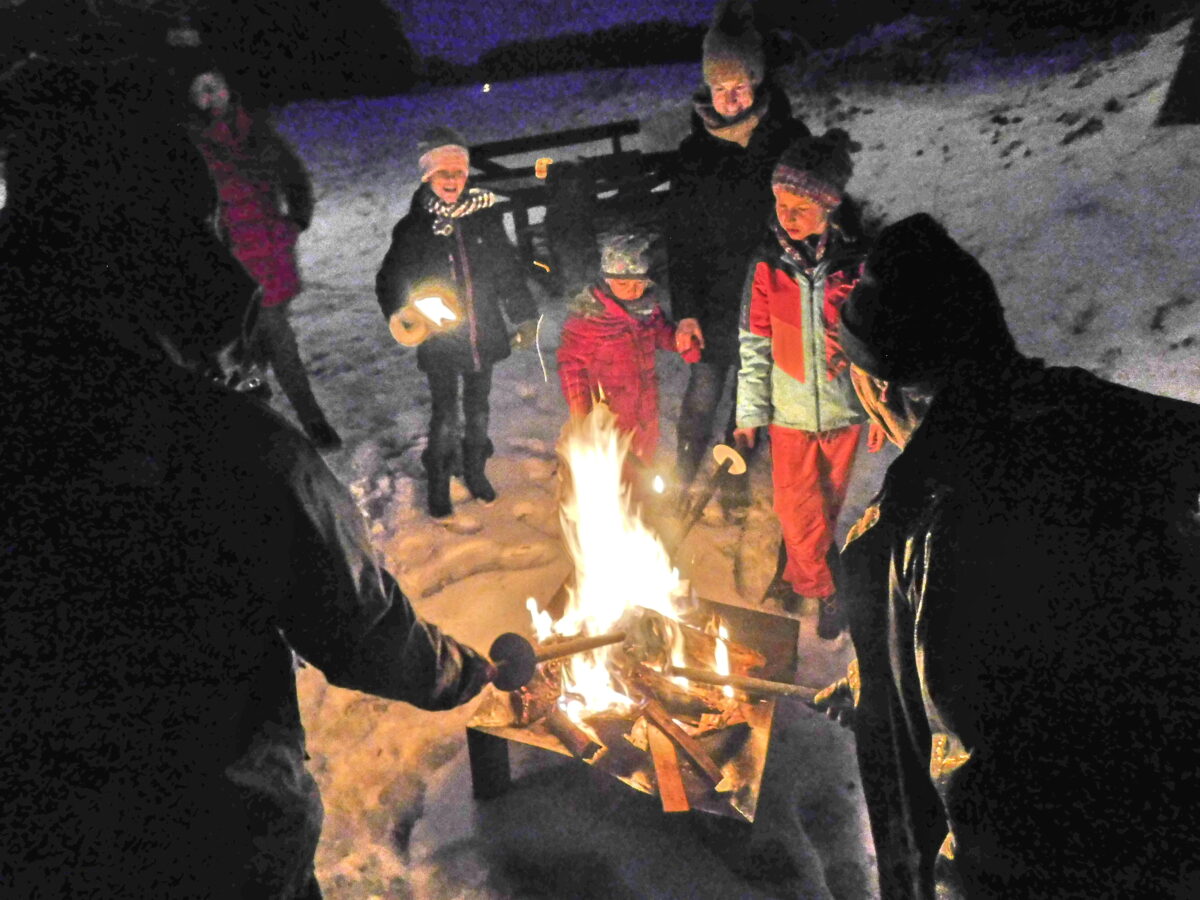 Feurige Winterfreude beim Fire & Ice-Abend in Speichersdorf