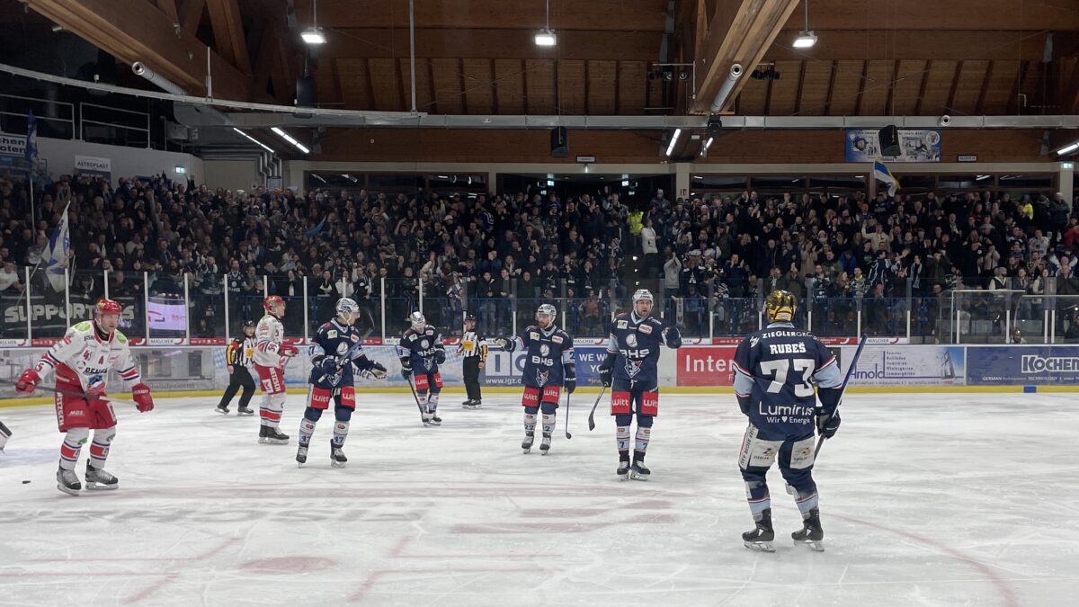 Blue Devils Weiden gewinnen irres Derby