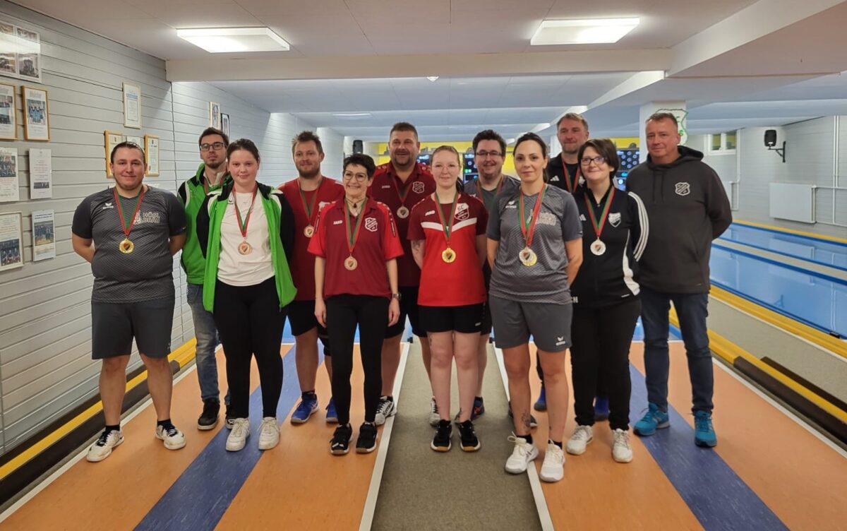 Spannende Spiele beim Kegel-Sprint