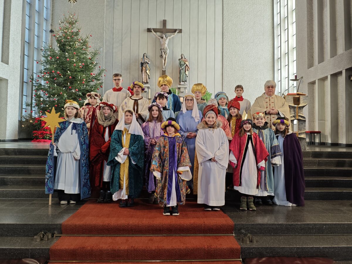 Weidener Sternsinger sammeln 9000 Euro für Kinder