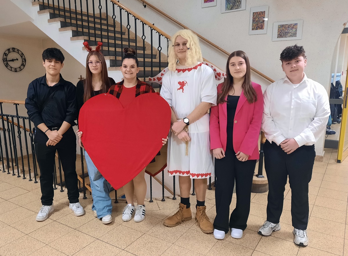 Alte Liebe rostet nicht: Valentinstag an der Markus-Gottwalt-Schule