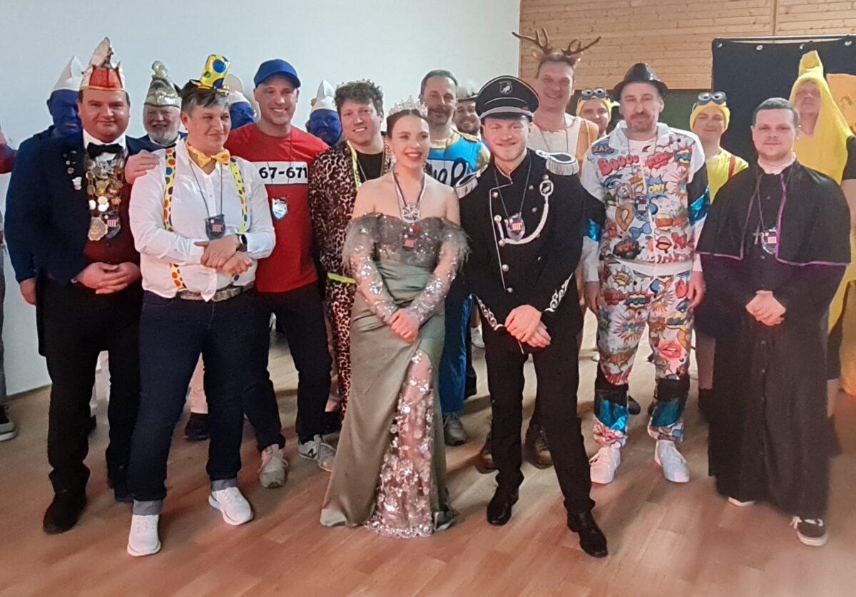 Faschingsorden im Sportzentrum Altenstadt