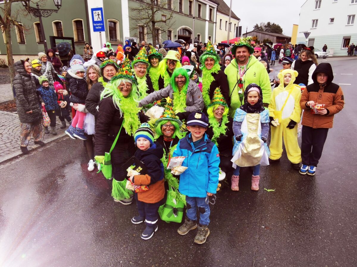 Eslarn feiert Fasching mit 400 Gästen und Musik