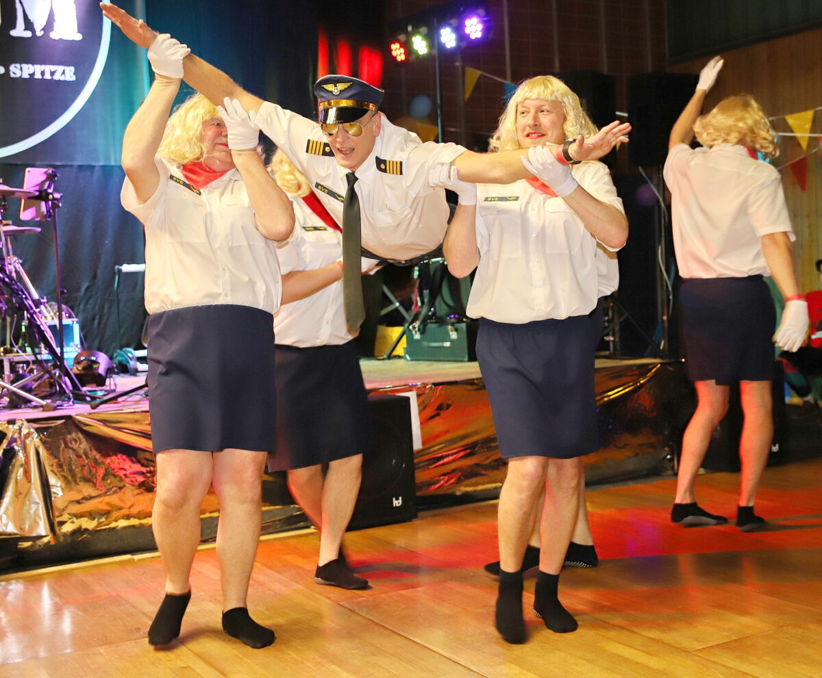 Beste Stimmung beim Schwarz-Rot-Gold Ball in Etzenricht