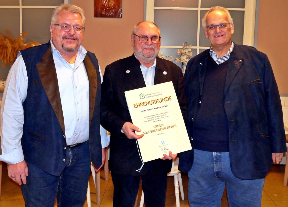 Hubert Kuchenreuther für langjähriges Engagement geehrt
