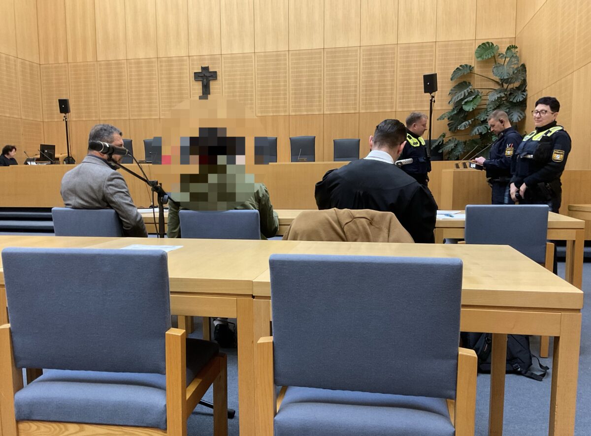 Vergewaltigungsprozess: Beide Angeklagte voll schuldfähig – Handyinhalte werfen Fragen auf