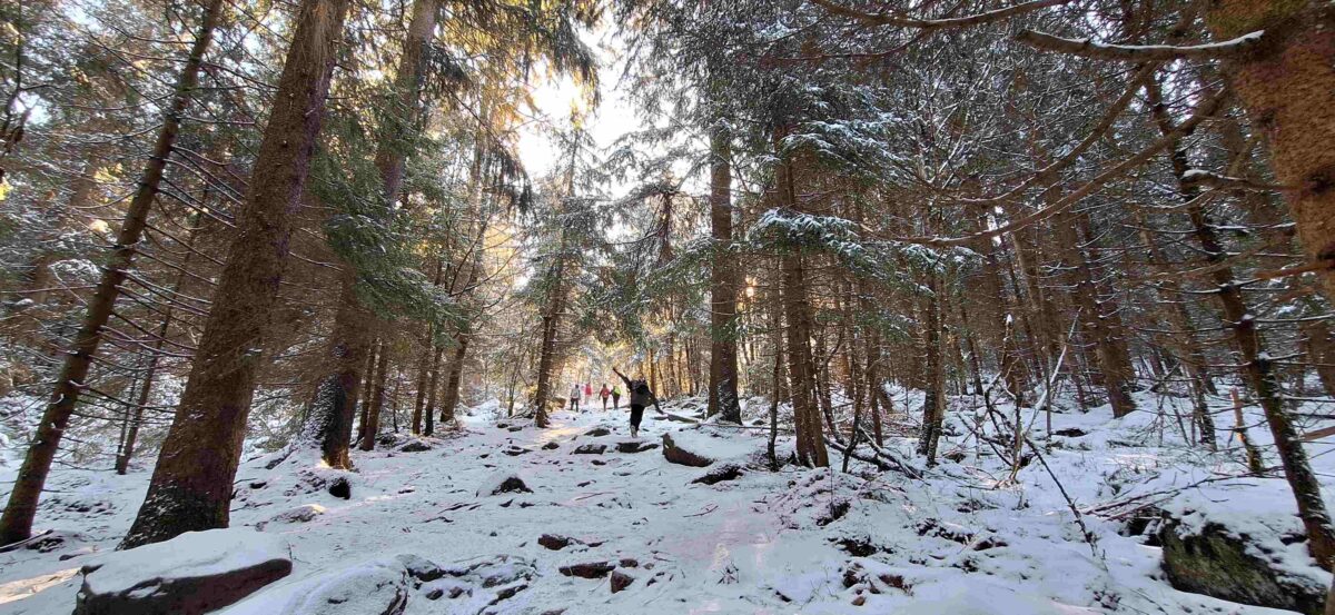 Schüler entdecken Winterwunder im Fichtelgebirge