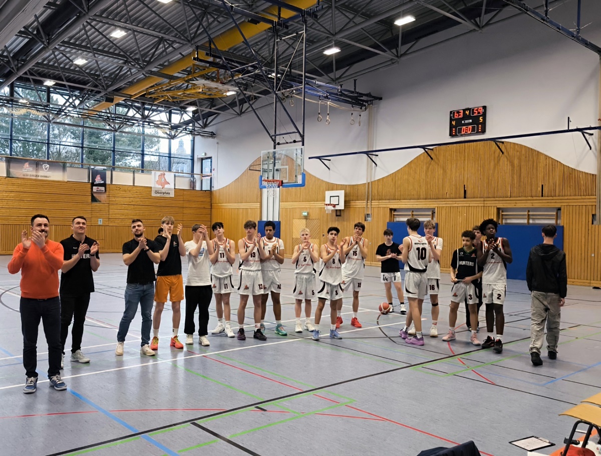 Basketball: Siegesserie hält an – Witt Hunters gewinnen Nervenschlacht gegen Heidelberg