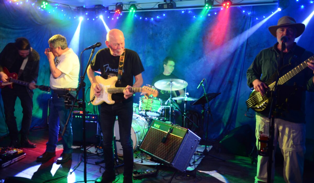 Live-Stage im „Parapluie“: Trip in die Vergangenheit des Blues
