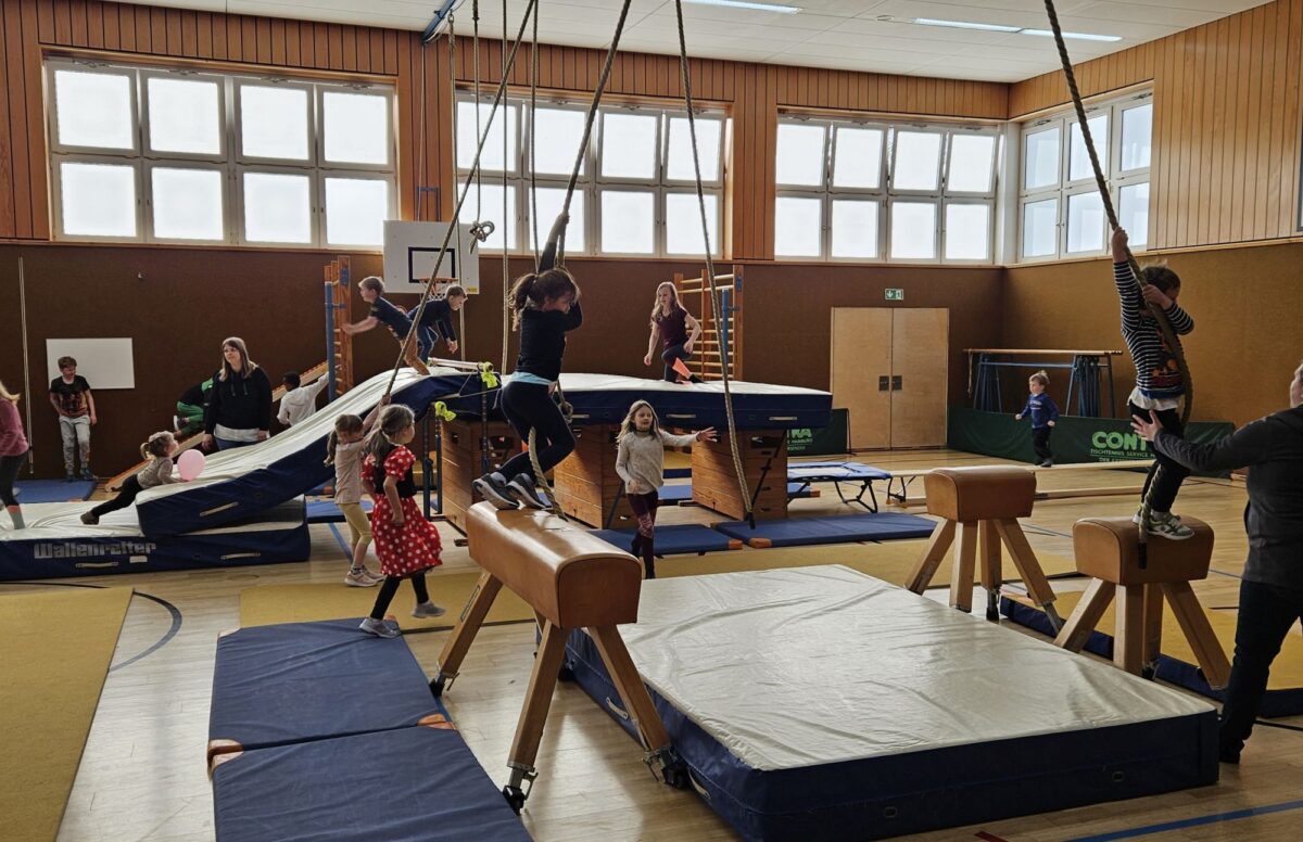 Eslarn verwandelt Turnhalle in Indoorspielplatz