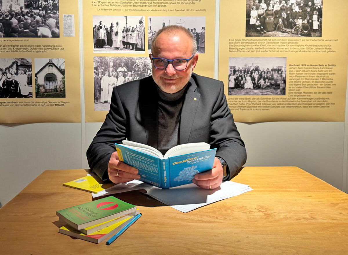 „Wöi ma da Schnoowl gwachsn is“ – Dialektabend beim Heimatverein Eschenbach