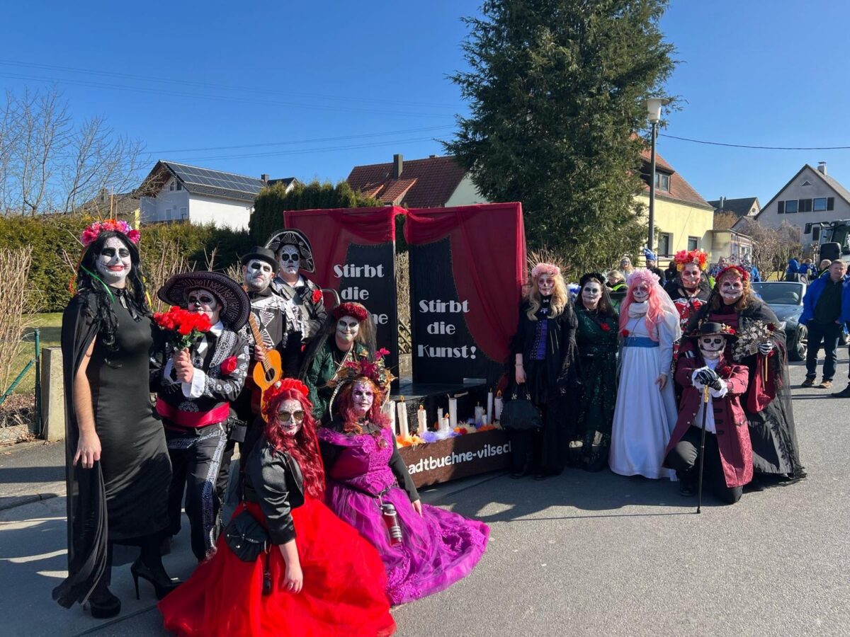 „Lolamannen“ kämpfen beim Fasching für eine eigene Bühne