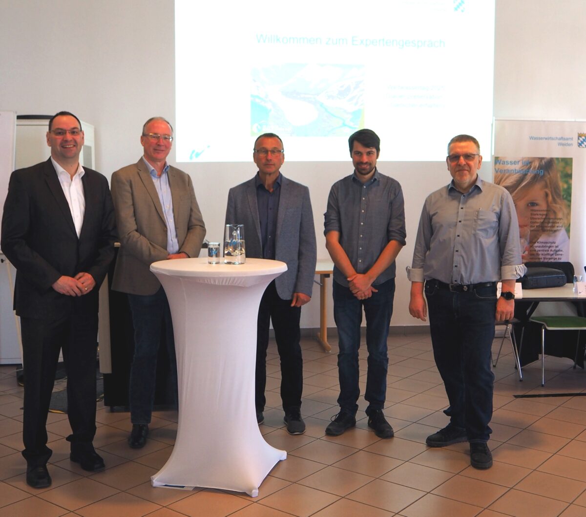 Experten diskutieren Wasser- und Gletscherschutz in Weiden