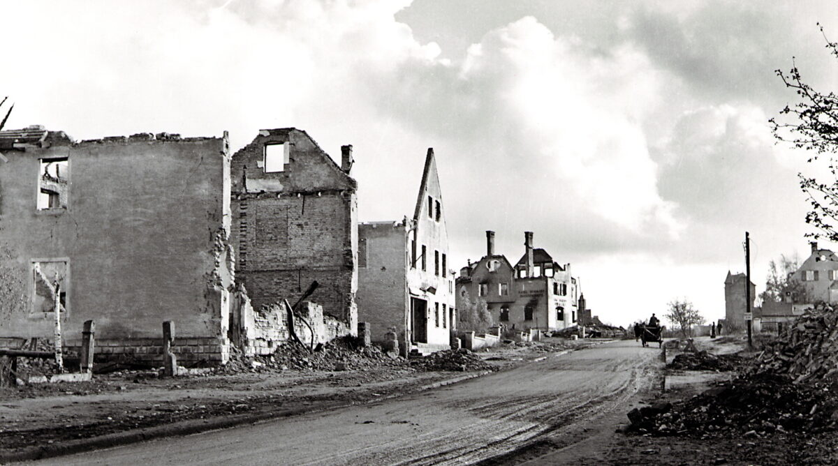 Grafenwöhrs schwärzester Tag: Bomben fallen am Weißen Sonntag 1945