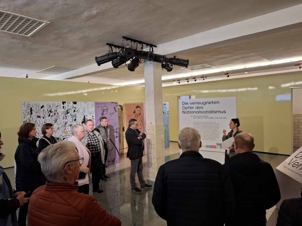 CSU-Arbeitskreis besucht KZ-Gedenkstätte Flossenbürg – Neue Ausstellung „Die Verleugneten“