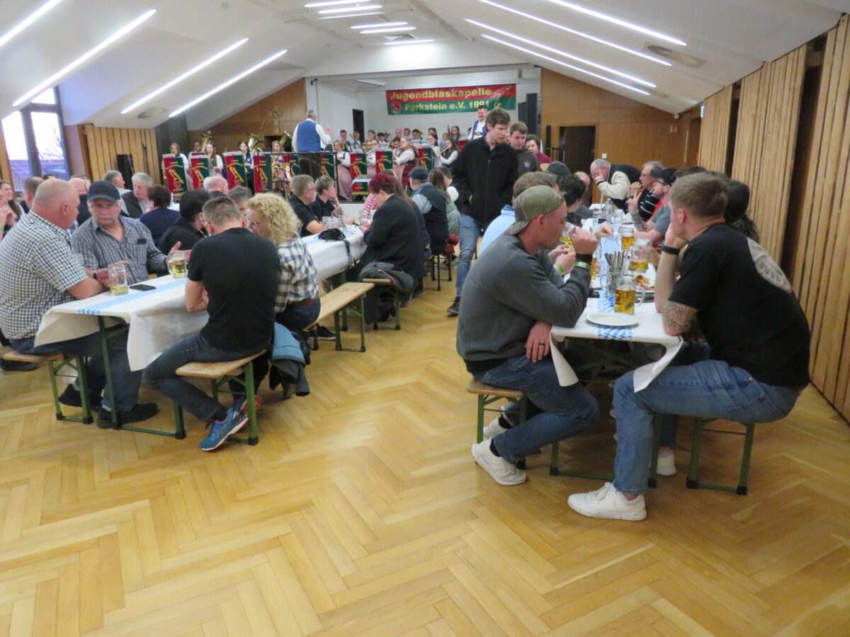 Starkbier bei der Jugendblaskapelle