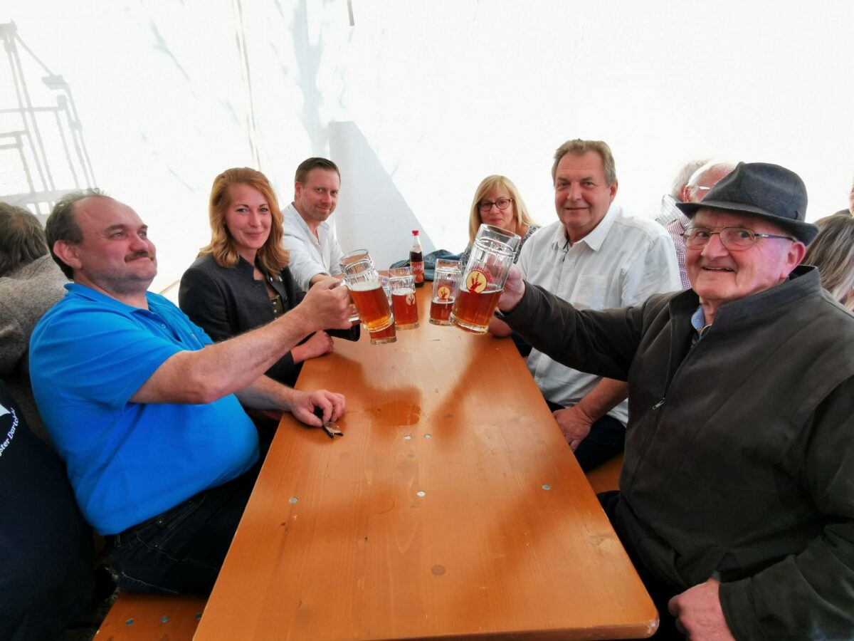 Eslarn feiert ausgelassen den Tag des Bieres